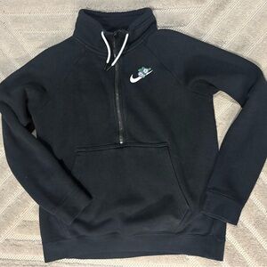 Like new Nike women’s Black Half-Zip Sweater size small